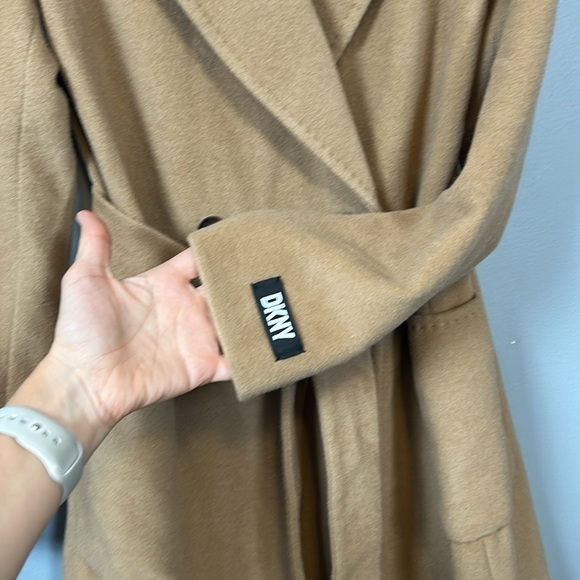 Dkny Wool Blend Double Breasted Single Button Belted Tan Midi Coat size S - Picture 7 of 16